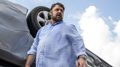 Hollywoodstar Russell Crowe mimt in "Unhinged - Außer Kontrolle" einen psychotischen Fremden.