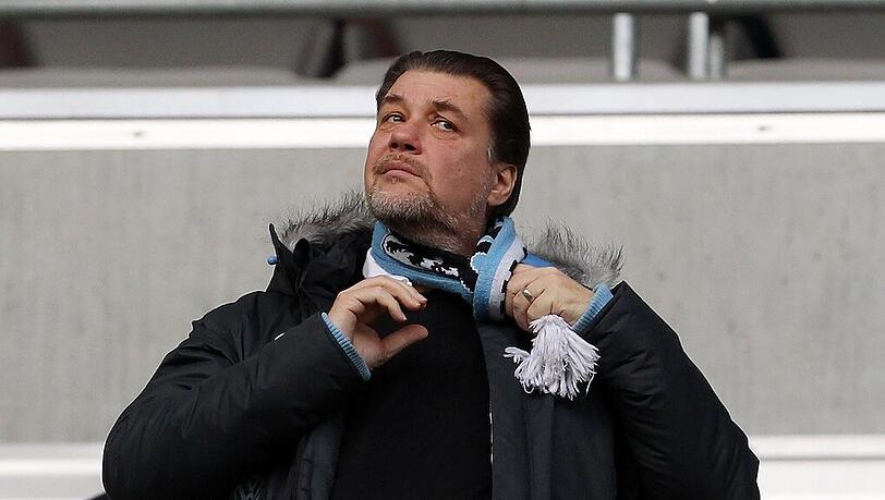 Gerhard Mayrhofer stimmt seinen Verein auf die Rückrunde ein. Gerhard Mayrhofer stimmt seinen Verein auf die Rückrunde ein.