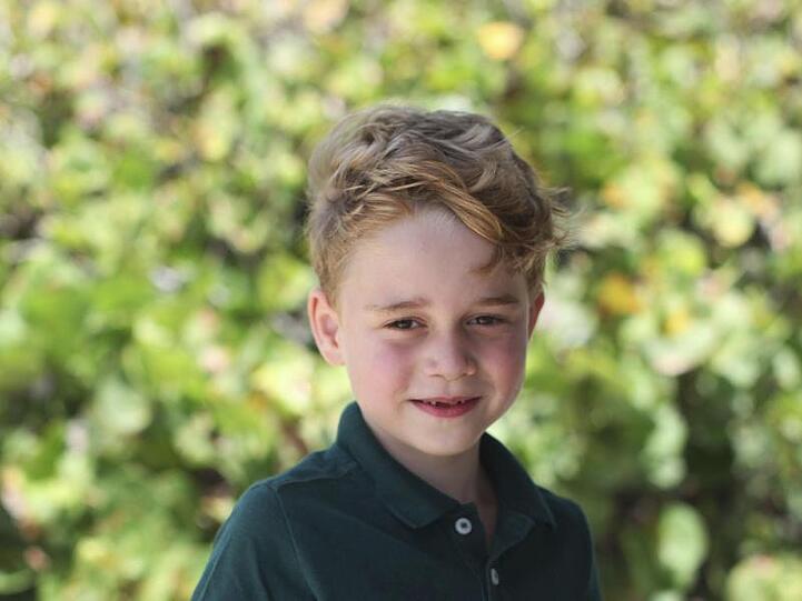Prinz George im Garten des Kensington Palace.