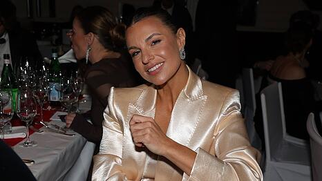 Laura Wontorra erkl&auml;rt, wie ihr Mr. Right aussehen sollte.