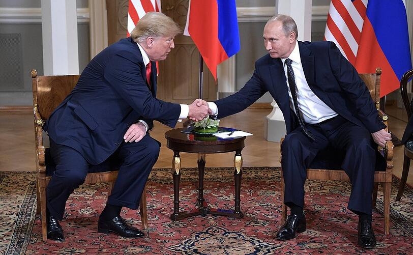 Vor fast zehn Jahren noch ganz einvernehmlich: Donald Trump und Wladimir Putin (li.). Vor fast zehn Jahren noch ganz einvernehmlich: Donald Trump und Wladimir Putin (li.).