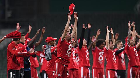 Münchner Serientäter: In den vergangenen acht Jahren ging die Schale immer an die Bayern.