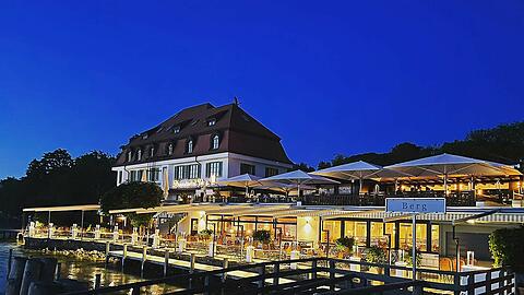 Die Sonnenterrasse liegt direkt am Starnberger See – eine tolle Location für Hochzeiten.