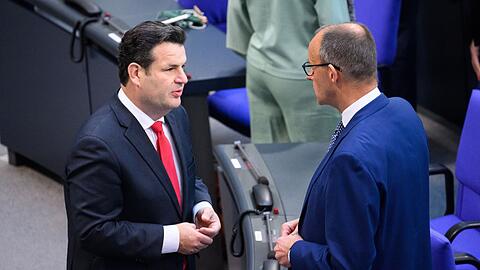 Bundesarbeitsminister Hubertus Heil (SPD) will den vereinfachten Zugang zum Kurzarbeitergeld nicht über Ende Juni hinaus verlängern.