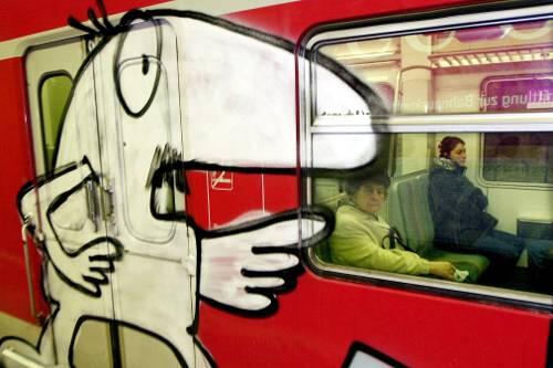 Niederländische Wissenschaftler fanden heraus: Graffiti erhöhen die Bereitschaft zu stehlen oder Müll auf die Straße zu werfen.