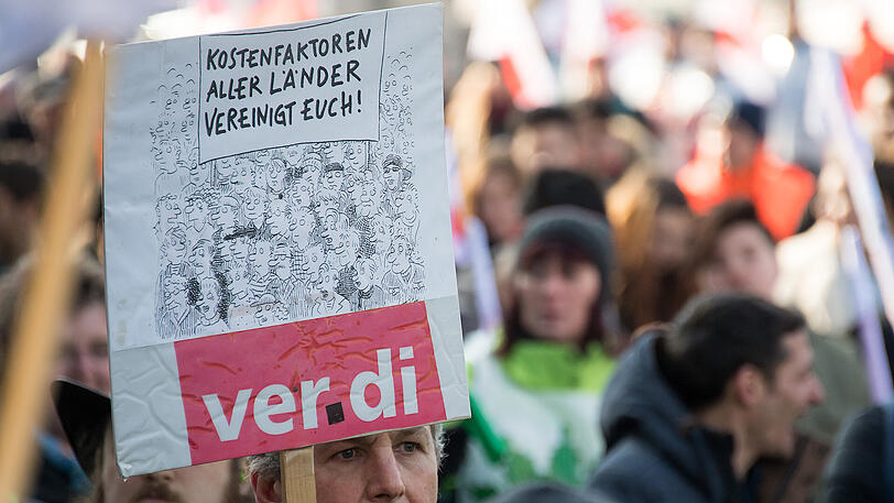 Bilder vom Dienstag: Beschäftigte des öffentlichen Dienstes streiken in München.