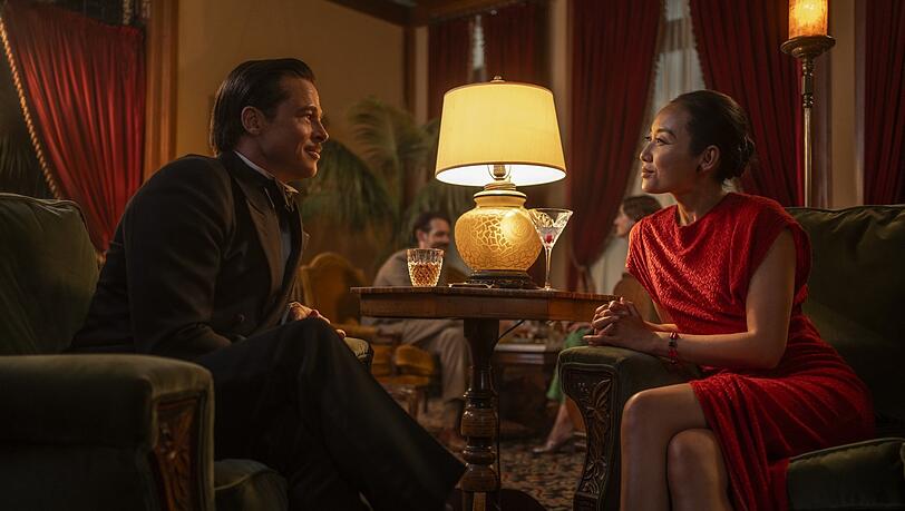 Brad Pitt als Superstar und Li Jun Li als sexuell schillernde Lady Fay Zhu, mit der "Babylon" auch auf Filme wie "Shanghai Express" oder "Marokko" anspielt.