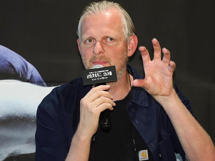 Thomas Ostermeier nutzt das Netz als Bühne.