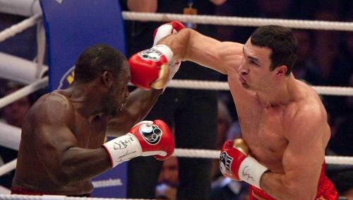 Diese Rechte traf ihr Ziel: Wladimir Klitschko bei seinem ungefährdeten Sieg gegen Hasim Rahman.