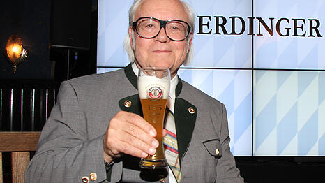 Die gro&szlig;e schwarze Brille war sein Markenzeichen. Werner Brombach hat Erdinger Weissbr&auml;u &uuml;ber Jahrzehnte gro&szlig;gemacht.