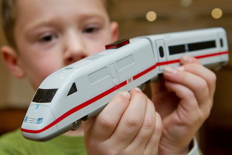 Unter den Top 10 auf der Liste des Spielwaren-Einzelhandels: Ein ICE von Märklin.