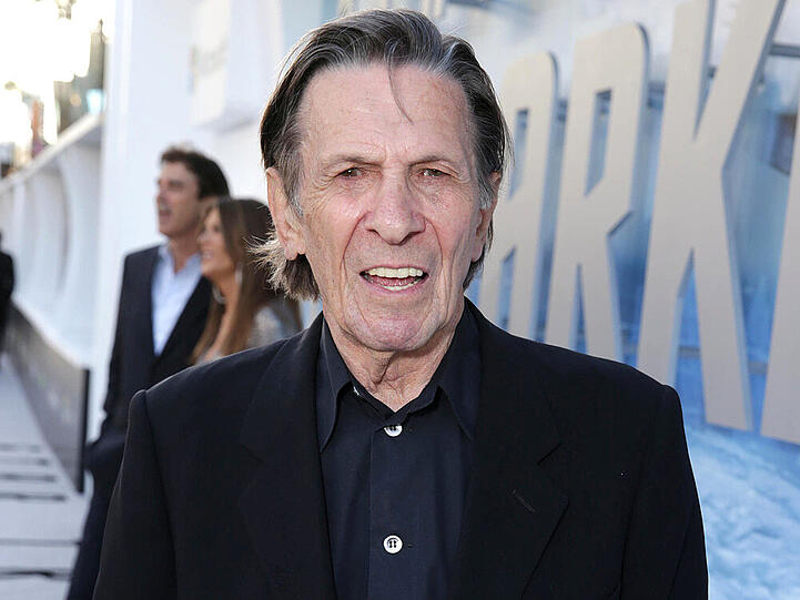 Am vergangenen Donnerstag wurde Leonard Nimoy wegen starker Brustschmerzen ins Krankenhaus eingeliefert.