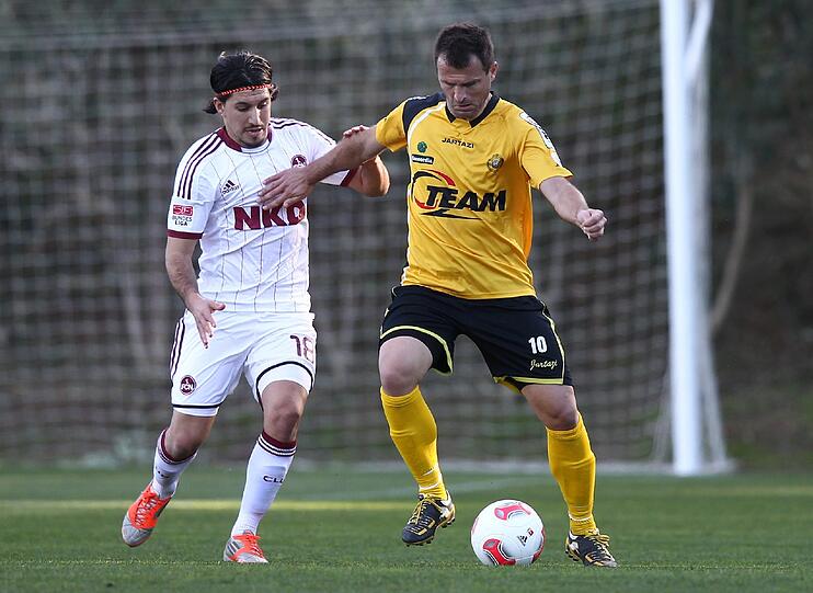 Sehen Sie hier weitere Bilder vom Testspiel zwischen dem 1. FC Nürnberg und Sporting Lokeren.