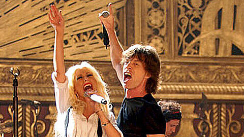 Geballte Energie: Die US-Popsängerin Christina Aguilera und Mick Jagger in einer Szene aus Martin Scorseses Dokumentation.