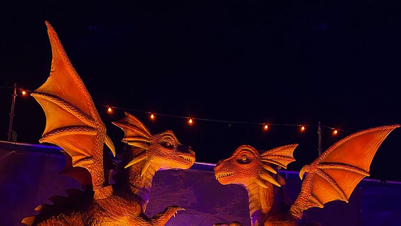 Game-of-Dragons-Gro-e-Drachen-Show-in-M-nchen-im-Lucky-Star-Pop-up-Gel-nde