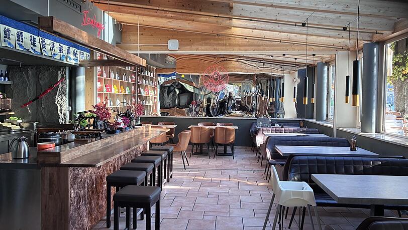 Hell und modern: Das neue Lokal von innen &ndash; auch die Sushi-Bar ist komplett neu.