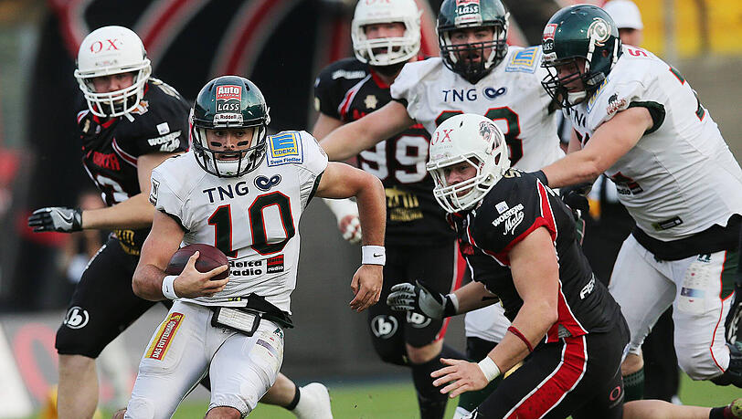 Szene aus dem Playoff-Halbfinale der German Football League (GFL) 2016/17 zwischen Kiel und Braunschweig. Szene aus dem Playoff-Halbfinale der German Football League (GFL) 2016/17 zwischen Kiel und Braunschweig.