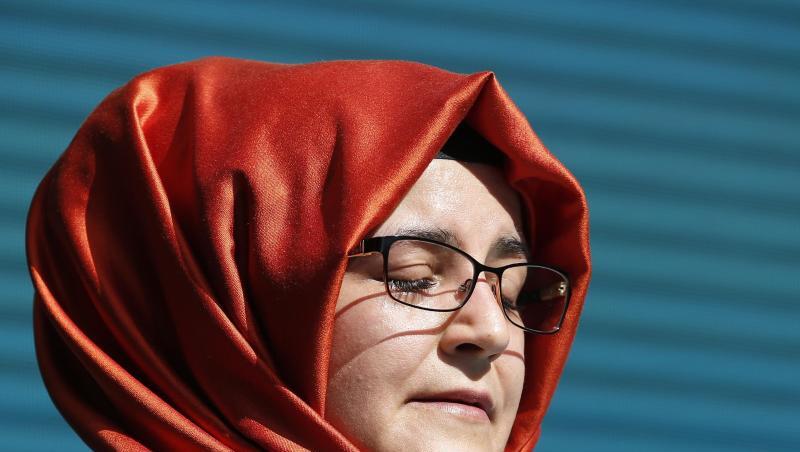 Hatice Cengiz, Verlobte des getöteten saudischen Journalisten Jamal Kashoggi, während einer Gedenkfeier. Hatice Cengiz, Verlobte des getöteten saudischen Journalisten Jamal Kashoggi, während einer Gedenkfeier.