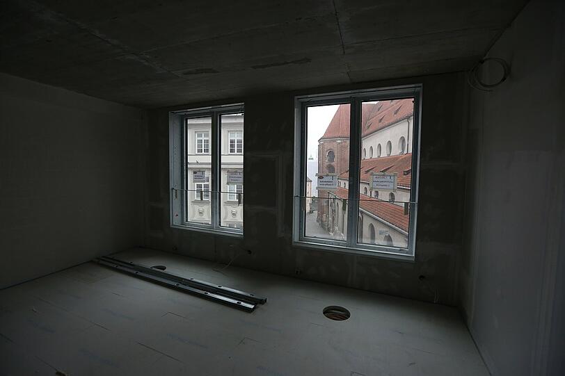 Drinnen ist noch Baustelle - aktuelle Bilder aus dem Hugendubel-Haus.