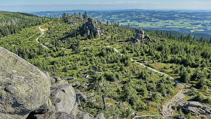 Die Gäste genießen die Idylle des Bayerischen Walds und entspannen im Bodenmaiser Hof. Die Gäste genießen die Idylle des Bayerischen Walds und entspannen im Bodenmaiser Hof.