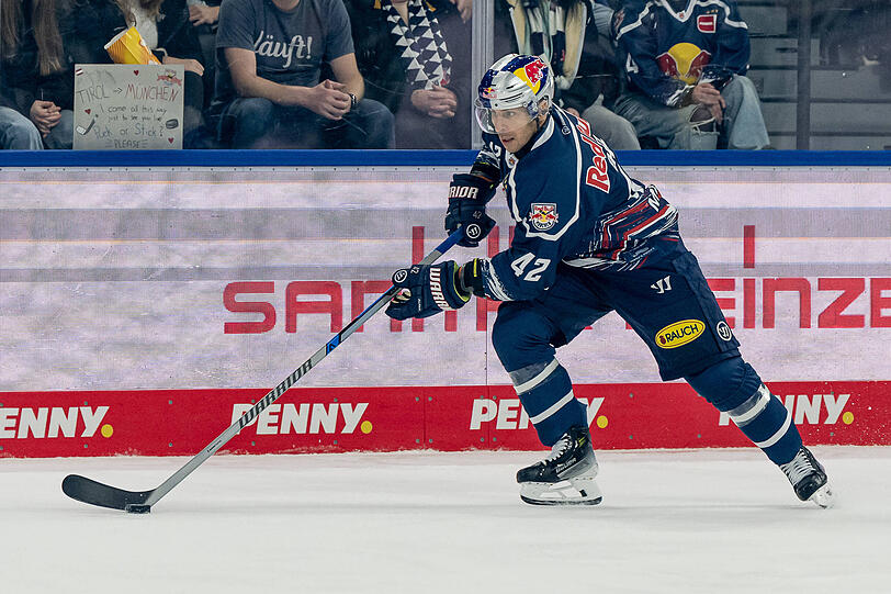 Erstes Saisontor erzielt: Yasin Ehliz beim 4:3-Erfolg des EHC in Schwenningen. Erstes Saisontor erzielt: Yasin Ehliz beim 4:3-Erfolg des EHC in Schwenningen.