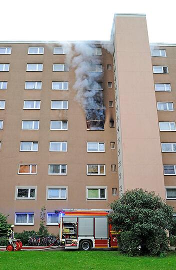 Feuer in einem Münchner Hochhaus: Die Bilder