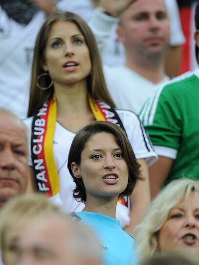Die schöne Cathy Fischer ist mit Mats Hummels zusammen.