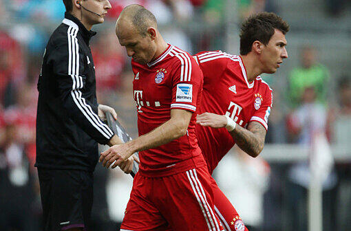 Sorgt bei Bayern für Zündstoff: Arjen Robben (M.).