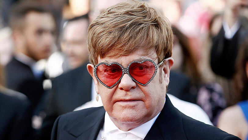 Sir Elton John bei einem Auftritt in Cannes Sir Elton John bei einem Auftritt in Cannes