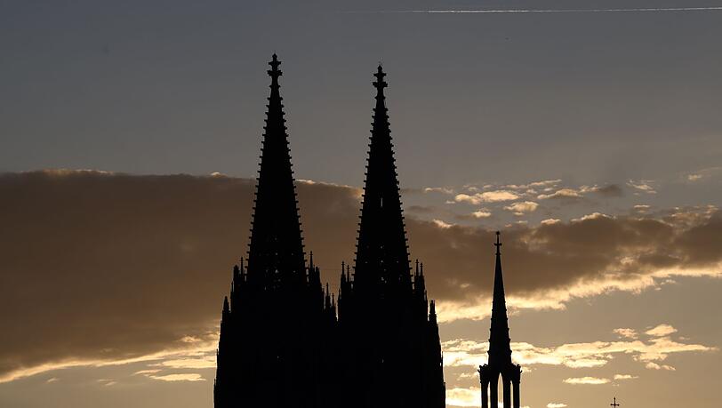 Die Tage mit kostenlosem Zugang zum K&ouml;lner Dom sind f&uuml;r Touristen gez&auml;hlt. (Archivbild)