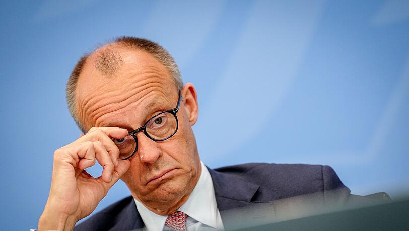 "Wir schauen uns das noch mal an", sagte der Kanzler.