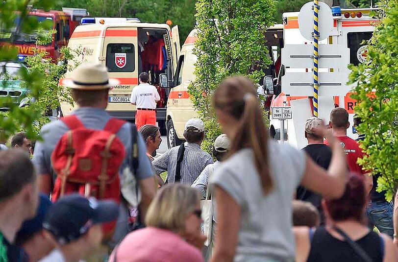 Weitere Bilder vom Unfall bei der Oldtimer-Rally
