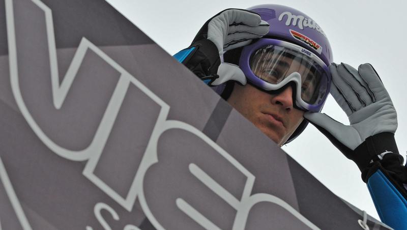 Martin Schmitt belegte bei der Qualifikation in Oberstdorf Platz sechs Martin Schmitt belegte bei der Qualifikation in Oberstdorf Platz sechs