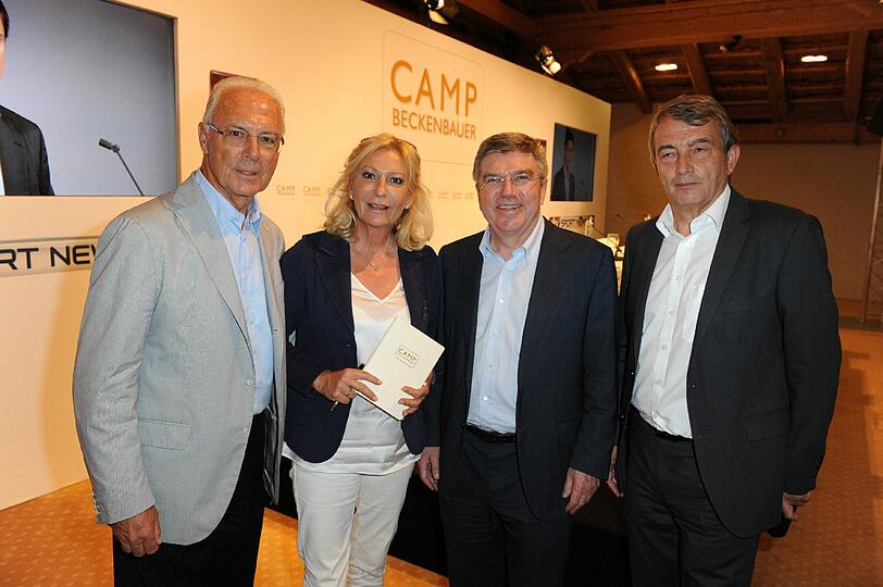 Franz Beckenbauer, Sabine Christiansen, Dr. Thomas Bach und Wolfgang Niersbach.