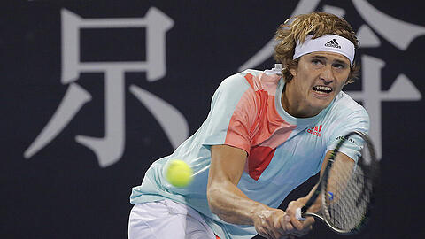 Wieder ein Sieg für Alexander Zverev. Der Hamburger steht in der 2. Runde in Shanghai.