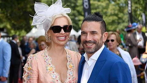 Verena Kerth und Marc Terenzi gemeinsam beim Renntag in Hannover.