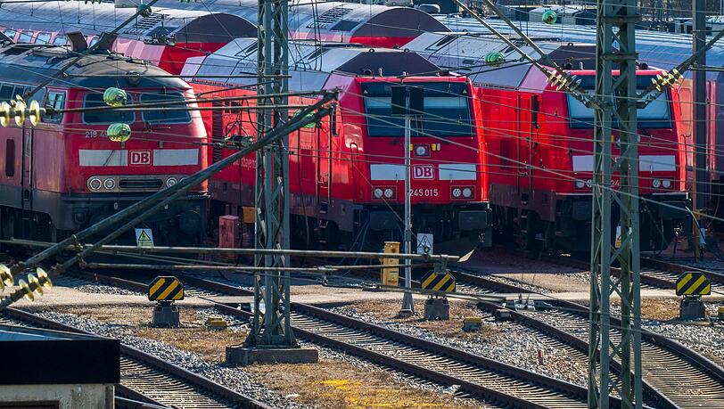 Züge der Regionalbahn. (Symbolbild) Züge der Regionalbahn. (Symbolbild)