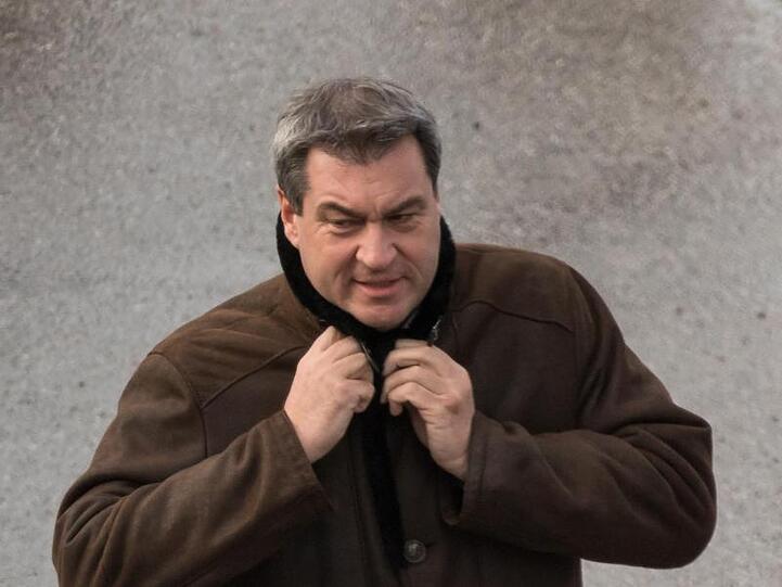 Markus Söder (CSU), Ministerpräsident von Bayern geht zum Auftakt der Winterklausur der CSU-Landesgruppe. Foto: Peter Kneffel