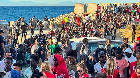 Auch Social Media k&ouml;nnte f&uuml;r die Migrationskrise in Ceuta mit mindestens 72 Toten verantwortlich sein.