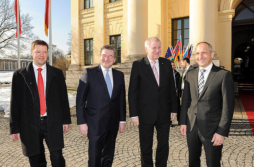 Wolfgang Allgäuer (Geschäftsführer Hoval GmbH), S.D. Prinz Stefan von und zu Liechtenstein (Botschafter von Liechtenstein), Horst Seehofer, Adrian Hasler (Regierungschef von Liechtenstein) beim Empfang im Prinz-Carl-Palais in München