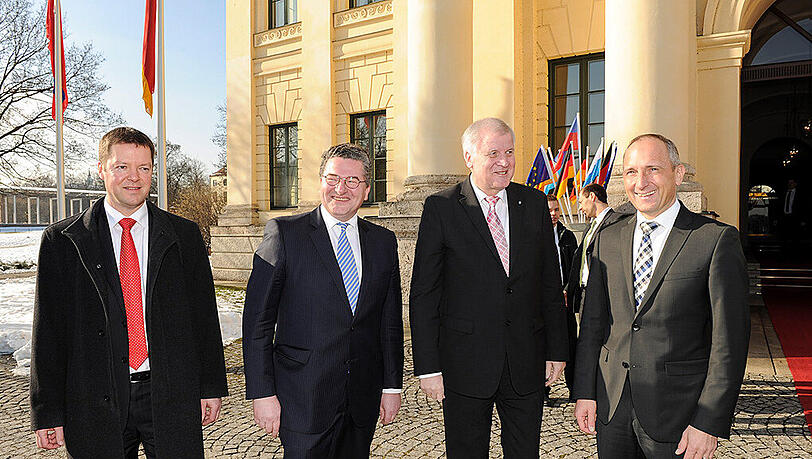 Wolfgang Allgäuer (Geschäftsführer Hoval GmbH), S.D. Prinz Stefan von und zu Liechtenstein (Botschafter von Liechtenstein), Horst Seehofer, Adrian Hasler (Regierungschef von Liechtenstein) beim Empfang im Prinz-Carl-Palais in München