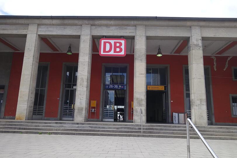 Der Eingang zum Starnberger Flügelbahnhof.