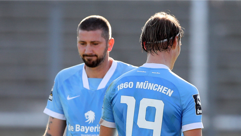 Das war nix, Löwen! Neben Coach Köllner haderten vor allem Sascha Mölders (l.) und Martin Pusic mit den vergebenen Chancen. Das war nix, Löwen! Neben Coach Köllner haderten vor allem Sascha Mölders (l.) und Martin Pusic mit den vergebenen Chancen.