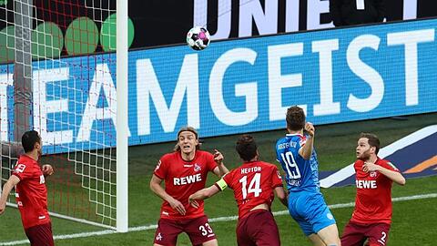 Simon Lorenz (19) köpfte Kiel kurz nach seiner Einwechslung zum Sieg.