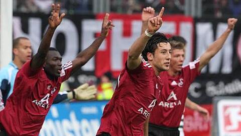 Wollen im Februar jubeln: Isaac Boakye, Dominic Maroh, Mike Frantz (von links).