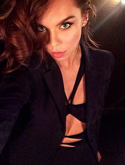 Liliana Nova liebt es, Selfies zu schießen