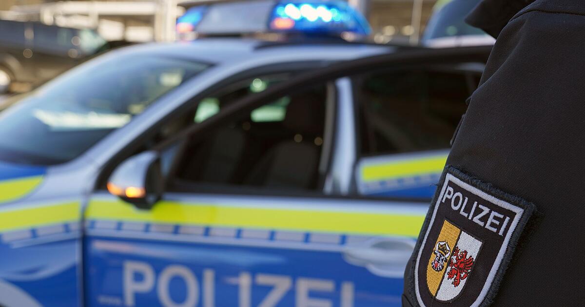 Autounfall-f-hrt-zu-Leichenfund-in-Wohnung-des-Fahrers
