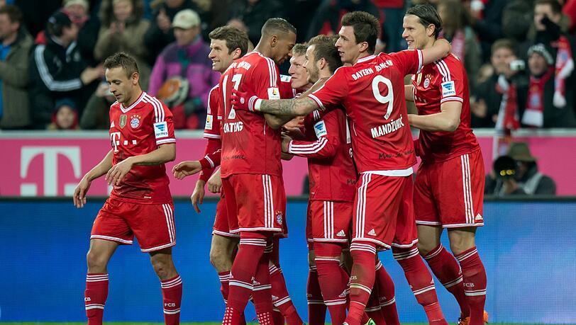 Der FC Bayern bleibt auch im 50. Ligaspiel in Folge ungeschlagen. Der FC Bayern bleibt auch im 50. Ligaspiel in Folge ungeschlagen.