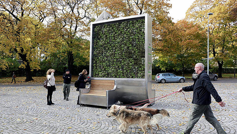 Die sogenannten "City Trees" arbeiten mit bepflanzten Wänden. Der Effekt ist jedoch eher gering.