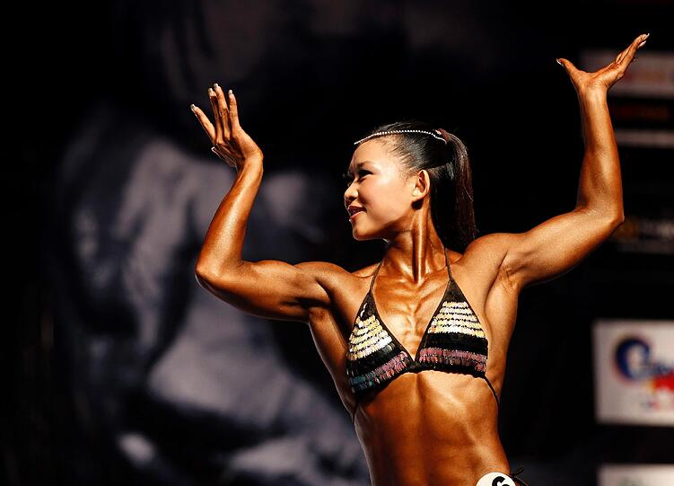 Braungebrannt, harte Muckis, strahlendes Lächeln: So sexy kann Bodybuilding sein. Die Bilder von den Weltmeisterschaften in Bangkok.